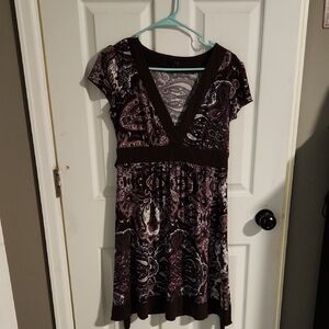 Women's V-Neck Paisley Empire-Waist Dress - Brown & Pink